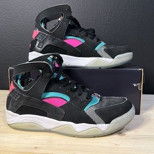Nike Air Flight Huarache South Beach 705005-003 ‘Black Retro Pink’ 8.5 Mens